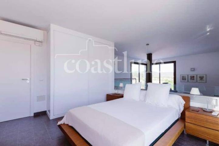 Villa für 8 Personen, mit Whirlpool und Garten auf Ibiza - 4