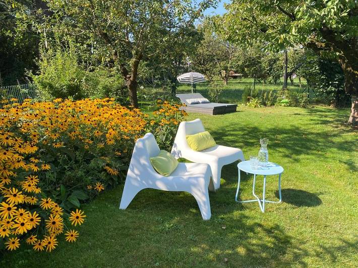 Alojamiento y desayuno para 4 personas, con vistas además de jardín y piscina, Familias con niños - 1