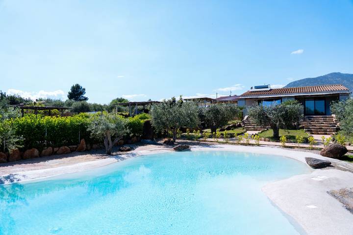 Apartamento de vacaciones para 6 personas, con piscina y jardín - 1