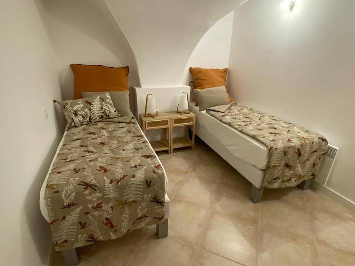 Gîte pour 6 personnes, avec piscine et jardin à Marsanne - 4