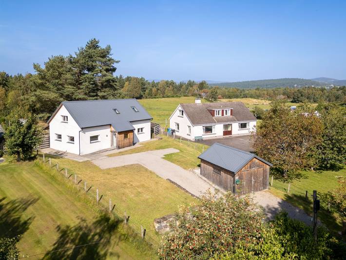 Holiday rental for 6 people, with garden and terrace, with pets in Cairngorms National Park