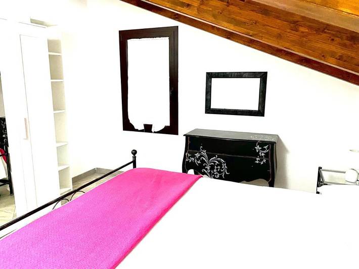 Location de vacances pour 6 personnes, avec vue et jardin à Cisano sul Neva - 4