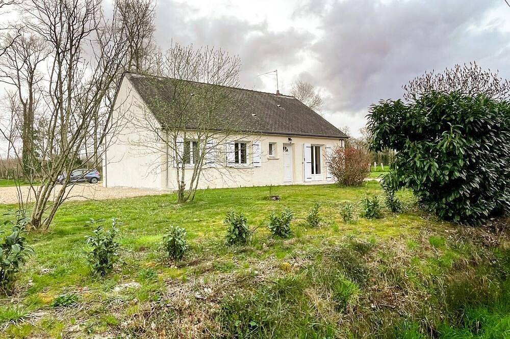 Einstöckiges Ferienhaus in Touraine mit großem Garten und Parkplatz in Courcelles-de-Touraine, Tours und Umgebung
