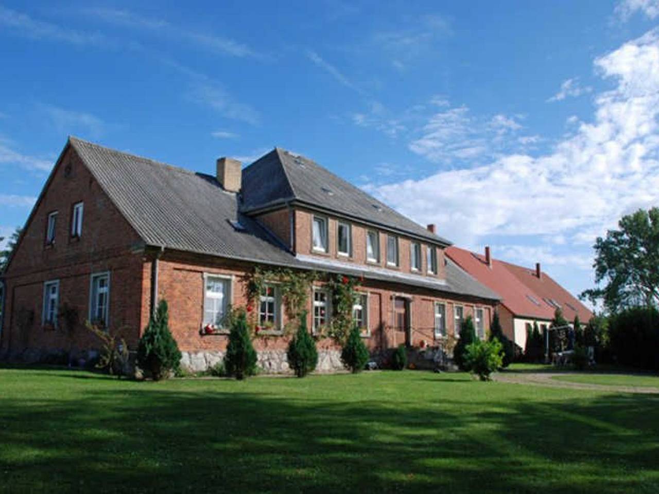 Ganze Ferienwohnung, Ferienwohnungen im Gutshaus Gnies - 03 Ferienwohnung Rügen mit Kamin in Ralswiek, Bergen auf Rügen und Umgebung