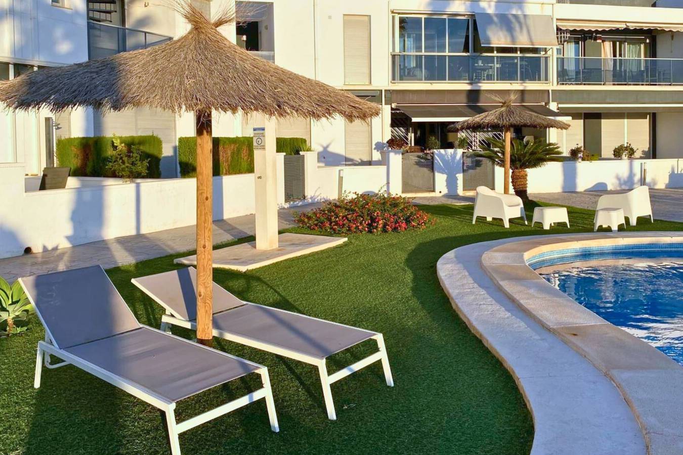 Apartamento entero, Apartamento de vacaciones para 4 personas con jardín in Lomas de Don Juan, Orihuela