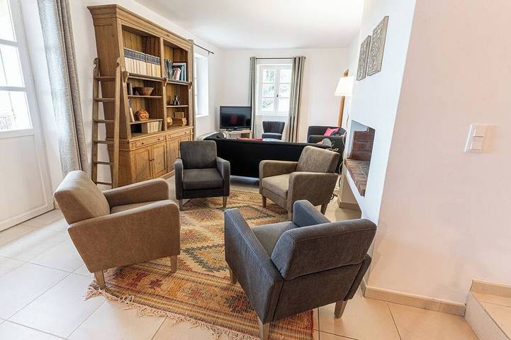 Maison de vacances pour 8 personnes, avec Terrasse ainsi que Jardin et Piscine