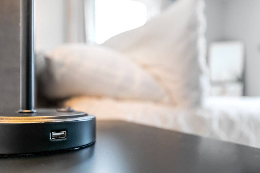 *Monthly* Renovated 2br Mod Boho Chic Smart Home in Henrico County