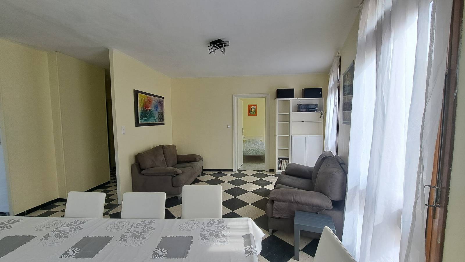 Apartamento entero, Apartamento 'Estapa' con terraza privada, balcón y aire acondicionado in Cessenon-sur-Orb, Costa mediterránea (Francia)