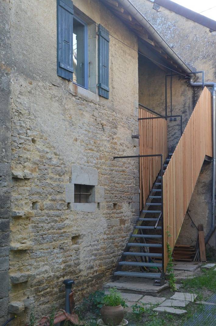 Gîte pour 6 personnes, avec jardin à Passenans - 3