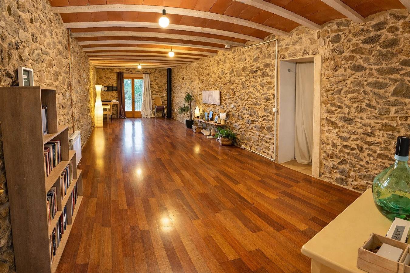 Casa Rural 'Masia Sa Calma - La Tribu' mit Bergblick, Gemeinschaftsterrasse und Wlan in Susqueda, Girona Provinz