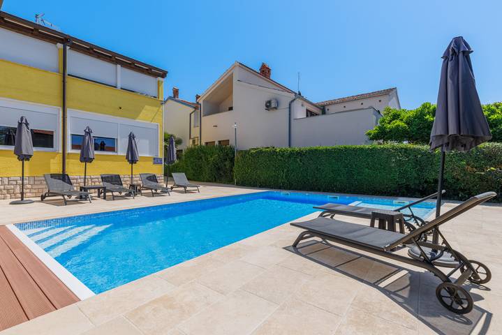 Studio entier, Apartments Zely with Outdoor Pool in Poreč, Grad Poreč