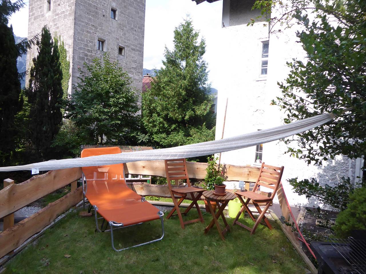 Ganze Ferienwohnung, Ferienwohnung Sommer Bad Reichenhall - Ferienwohnung, 100qm, 2 Schlafzimmern, Kamin, Terrasse, Sauna und Garten in Bad Reichenhall, Berchtesgadener Alpen