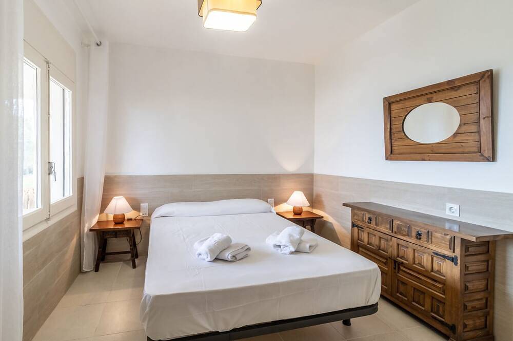 Entire apartment, Port de la Selva 94 - Apartment with large garden in el Port de la Selva, Upper Empordà