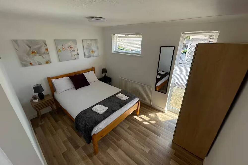Entire apartment, Tranquil 3-bedroom apartment with Ac in pleasant Colchester in Colchester, Essex