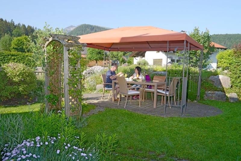 Entire holiday apartment, Haus Florian - Two-room holiday flat Enzian in Reit im Winkl, Bavarian Alps