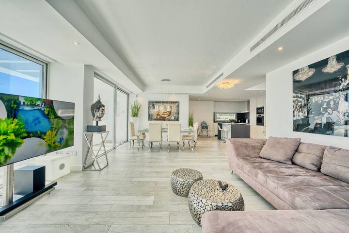 Ganze Wohnung, 2288 Luxury Penthouse with Private Rooftop Pool in Alcazaba Lagoon, Casares