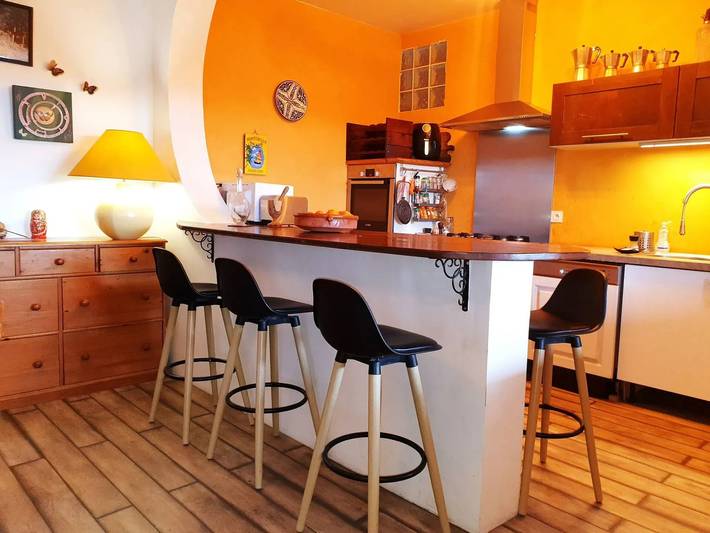 Villa pour 12 personnes, avec piscine ainsi que jardin et terrasse dans le Luberon - 4