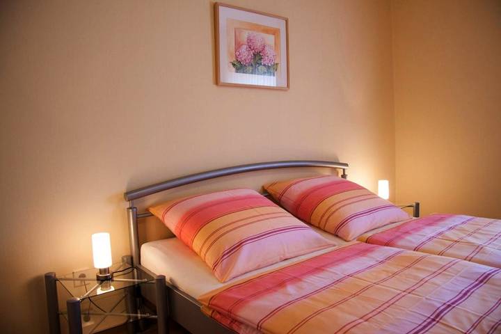 Ferienwohnung für 2 Personen, mit Terrasse und Garten sowie Ausblick in Mehring - 2