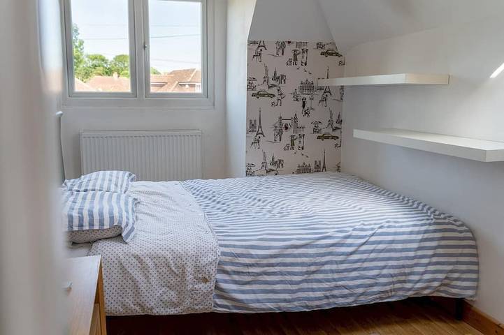 Pass the Keys | Charming 3 bed house with parking and large garden in Hertfordshire