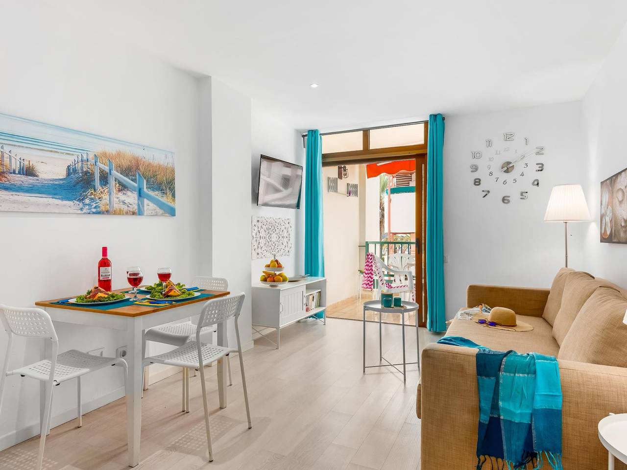 Geheel vakantieappartement, Vakantieappartement voor 4 personen met uitzicht op zee in Los Cristianos, Arona