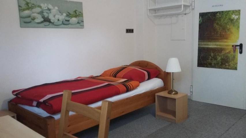 Ferienhaus für 2 Personen, mit Seeblick und Balkon sowie Ausblick in Düsseldorf und Umgebung - 3