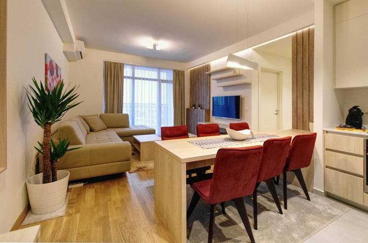 Apartamento para 5 personas, con vistas y terraza en Belgrado