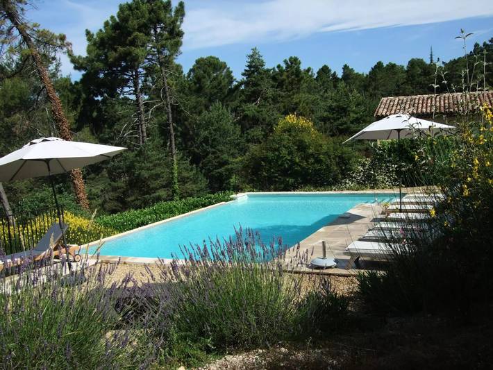 Appartement de vacances pour 6 personnes, avec jardin et piscine