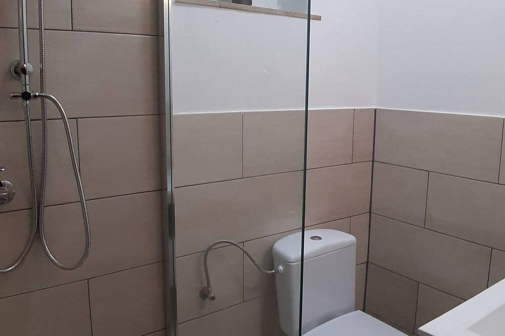 Ganze Wohnung, Ferienwohnung Smillenzweg mit eingezäunten Garten in Hagen Auf Rügen, Lohme