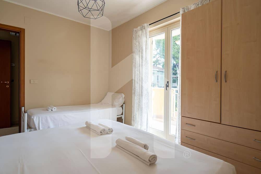 Apartamento entero, Homiday - Via Gramsci Int.7,Two-room apartment on the 2ndfloor in Pineto, Costa Adriatica Abruzzo