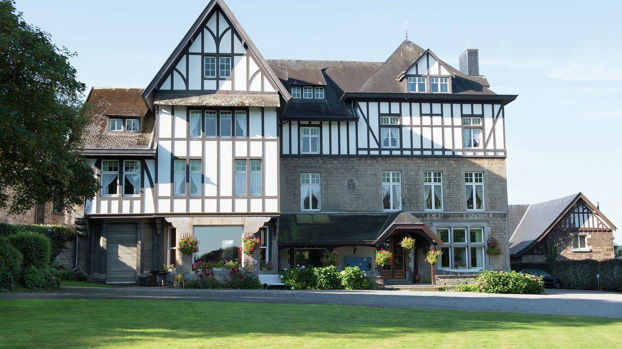 Château pour 9 Personnes dans Theux, Région wallonne