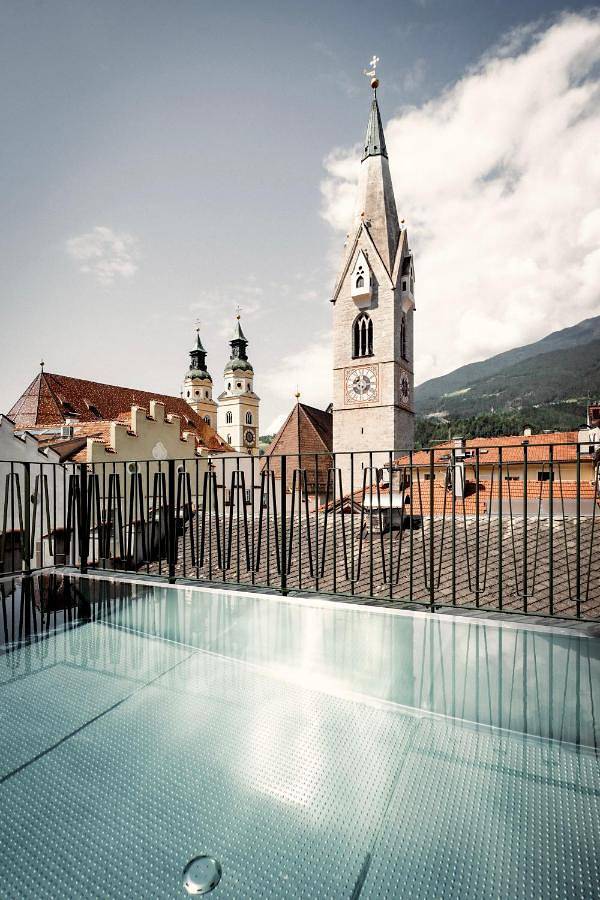 Hotel voor 2 personen, with zwembad and terras as well as sauna in Brixen