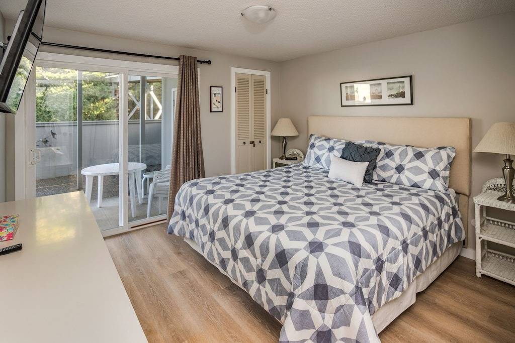 Ganze Wohnung, Aktualisierte tierfreundliche Einheit. Einfacher Zugang zum Strand. Keine Reinigungsgebühren in Gearhart, Clatsop County