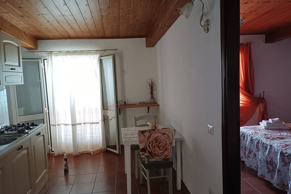 Entire apartment, The Valley of the Cherries is a farmhouse that overlooks the sea in Paola, Tyrrhenian Coast Kalabria