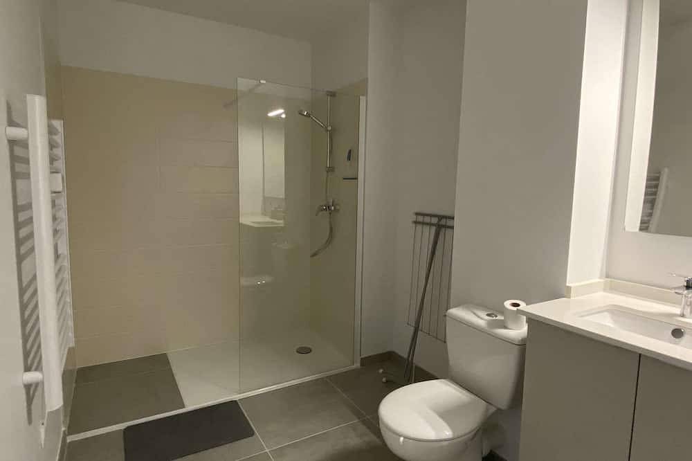 Apartamento entero, New Apartment In Maubuisson - Comfort and lake close by, ideal for 2 people in Maubuisson, Carcans