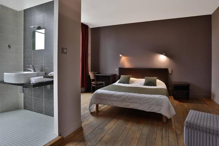 Hotel para 2 personas, con terraza y jardín - 1