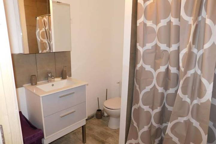 Gîte pour 2 personnes, avec jardin à Puyloubier - 2