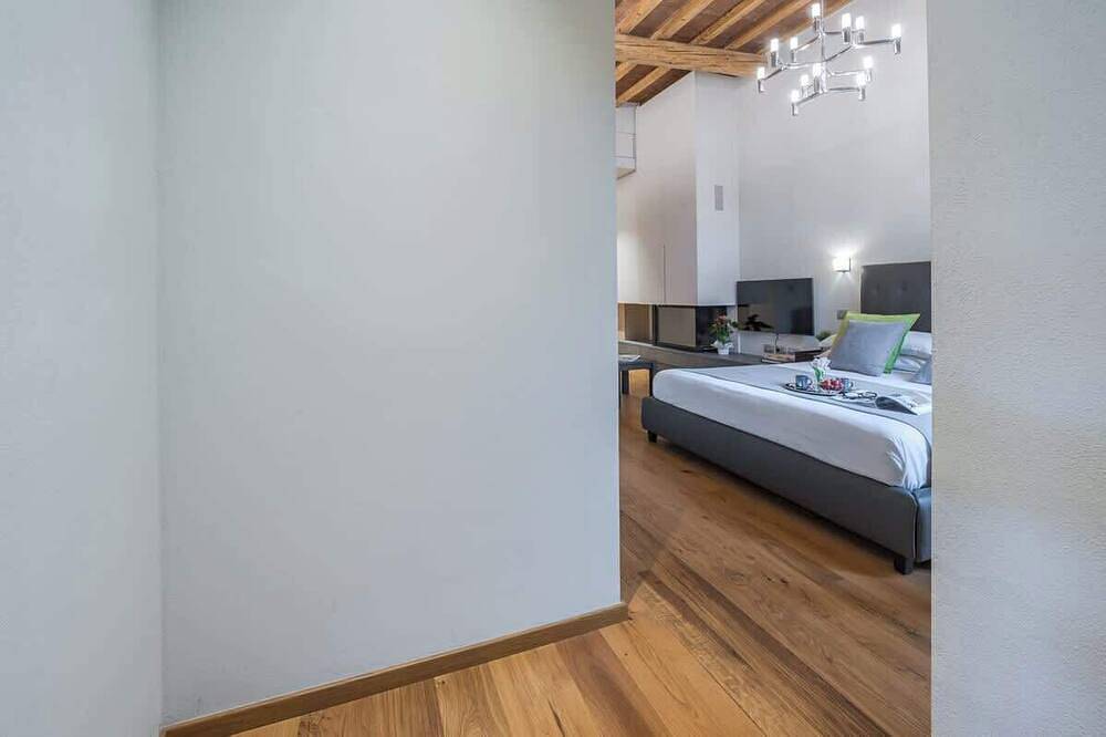 Appartamento intero, Il toscano - Nuovo con terrazza in centro a Greve in Greve In Chianti, Chianti
