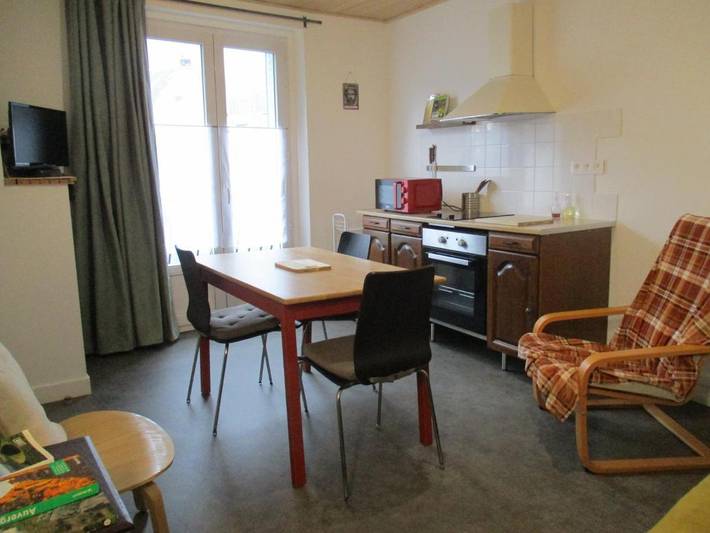 Gîte pour 3 personnes, avec vue et balcon à Orcival (Puy-de-Dôme)