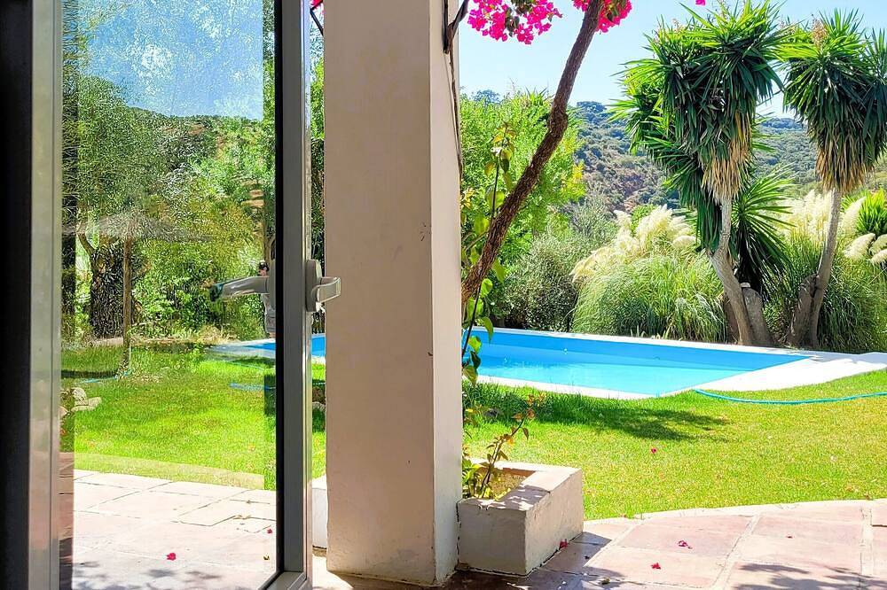 Villa avec piscine privée au milieu de collines et d'oliviers in Cortes de la Frontera, Province de Málaga