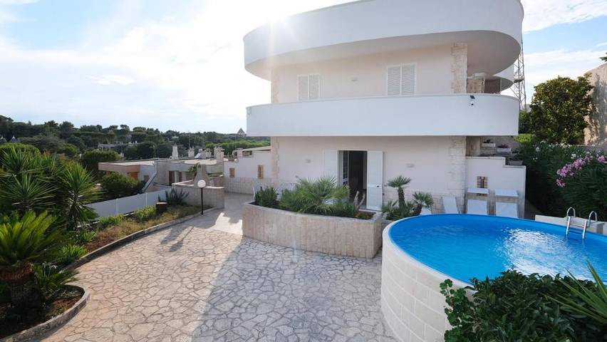Apartamento de vacaciones para 6 personas, con jardín además de vistas y piscina - 1