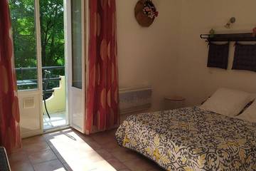 Gîte pour 2 personnes, avec balcon à Salavas