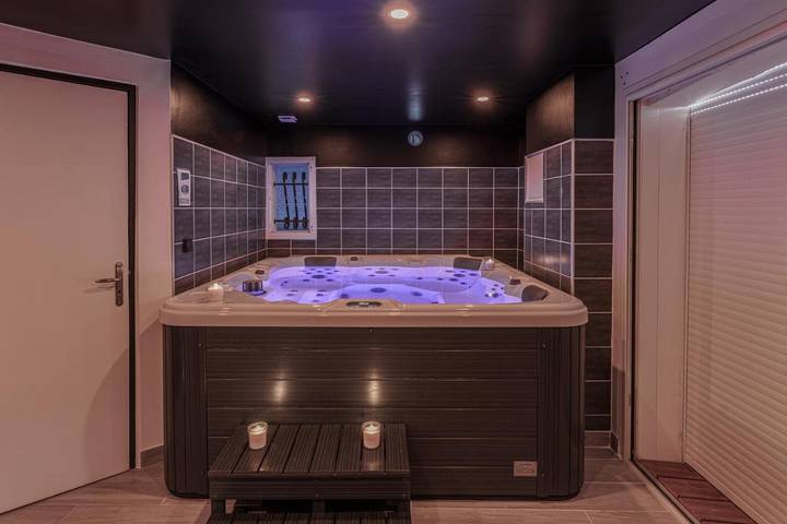 Location de vacances pour 2 personnes, avec jacuzzi ainsi que jardin et terrasse à Rousson - 4