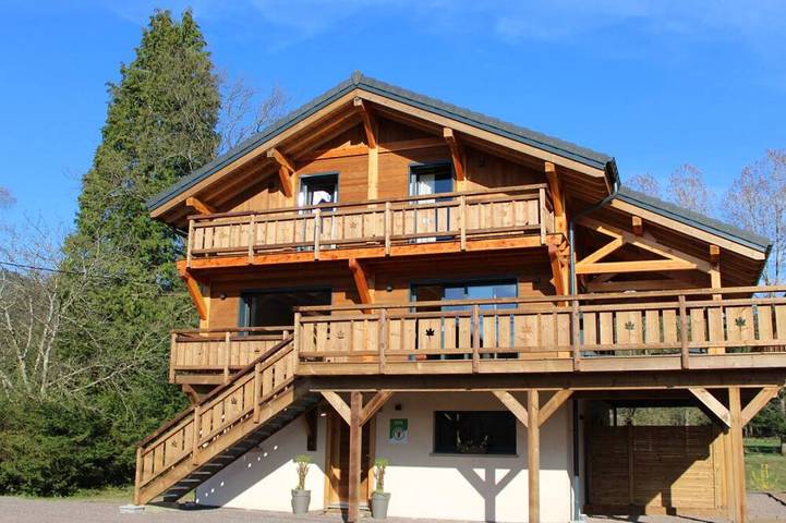 Chalet pour 11 personnes, avec jardin et jacuzzi