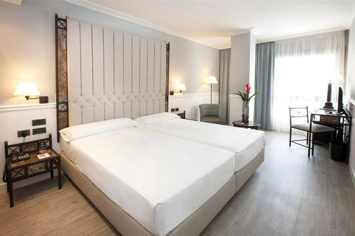 Hotel für 4 Personen - 1