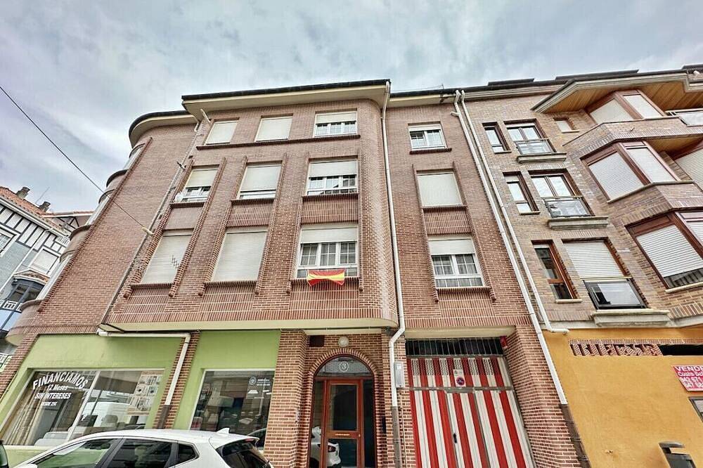 Entire apartment, Apto céntrico con garaje - Abad Paterno 3008 in Santoña, Cantabrian Coast