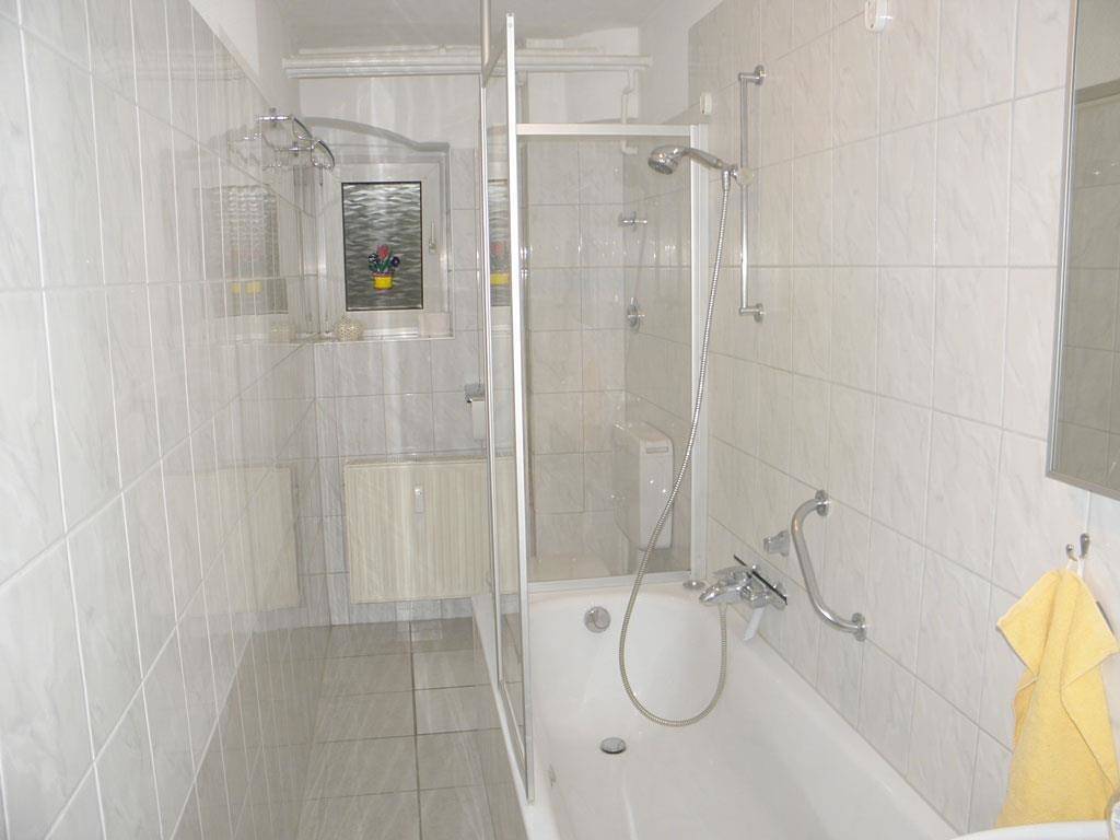 Ganze Ferienwohnung, Appartement/Fewo, Badewanne, Wc in Kieler Förde, Kiel