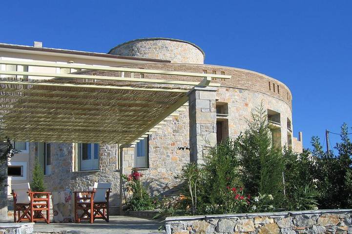 Villa for 6 people, with balcony and garden in Alonissos