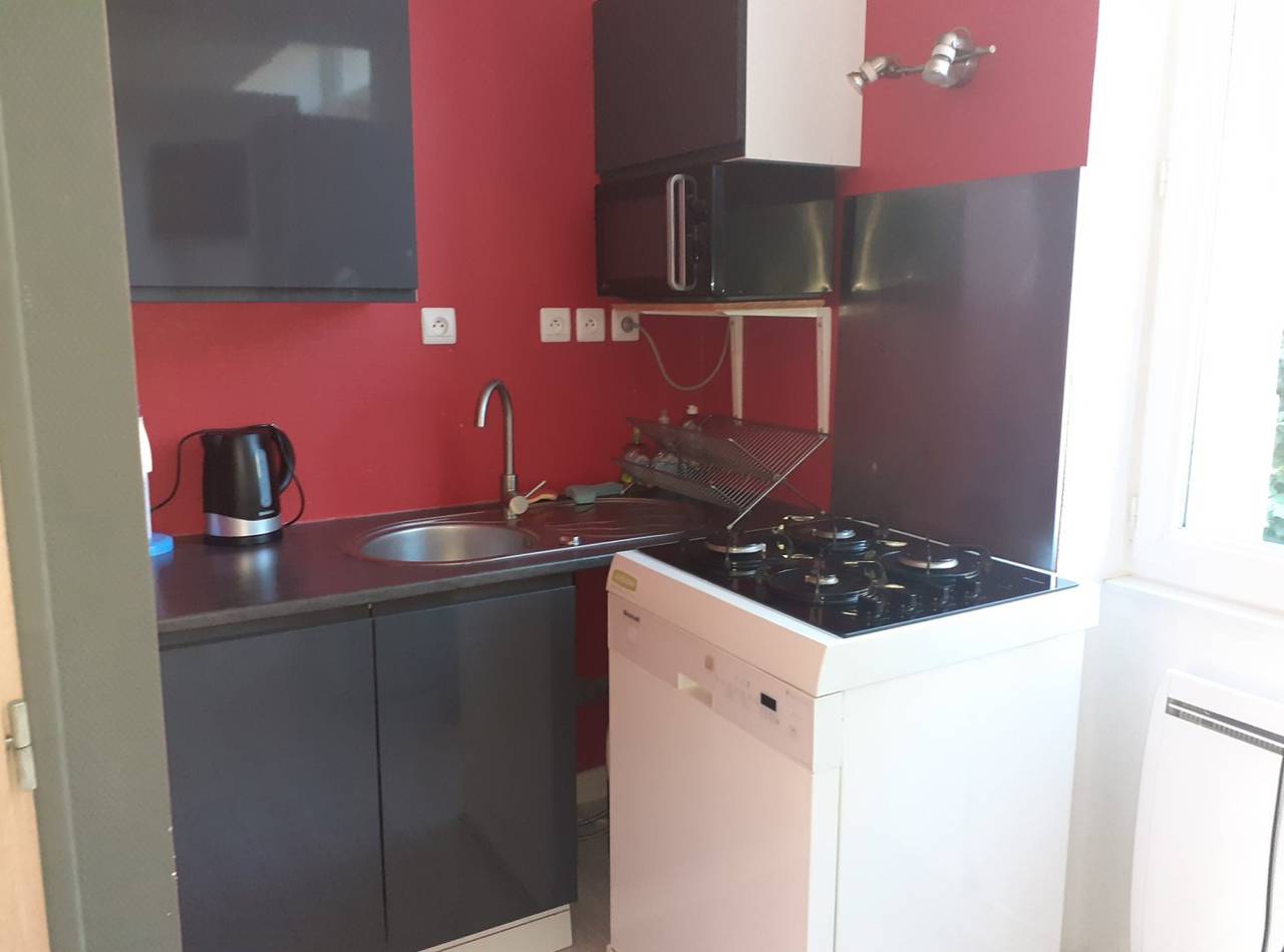 Appartement entier, Appartement situé en ville, à 800 m des Thermes in Jonzac, Région de Jonzac