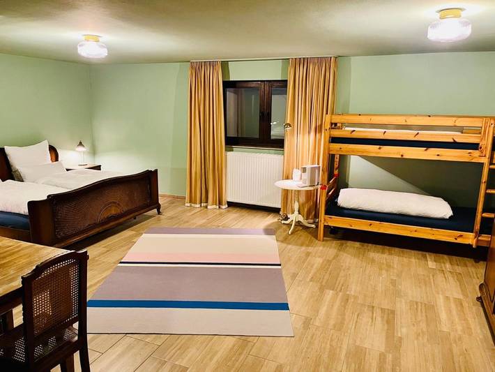 Ferienwohnung für 5 Personen, mit Garten und Terrasse - 1