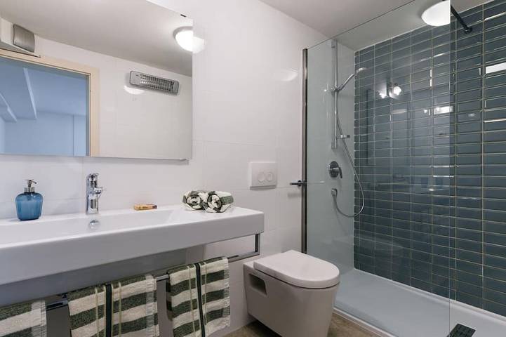Appartement entier, Appartement Mare avec de belles vues sur la mer in Novalja, Pag